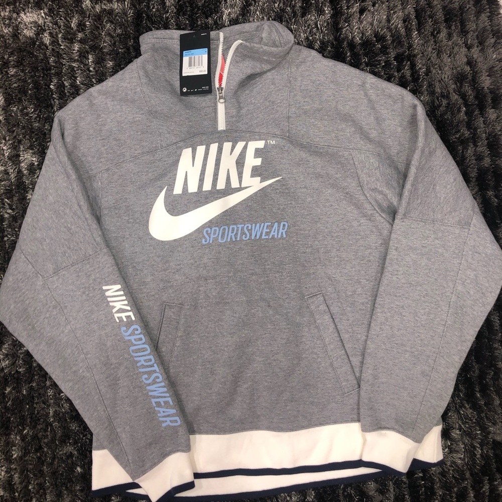 Women’s Nike sportswear sweater